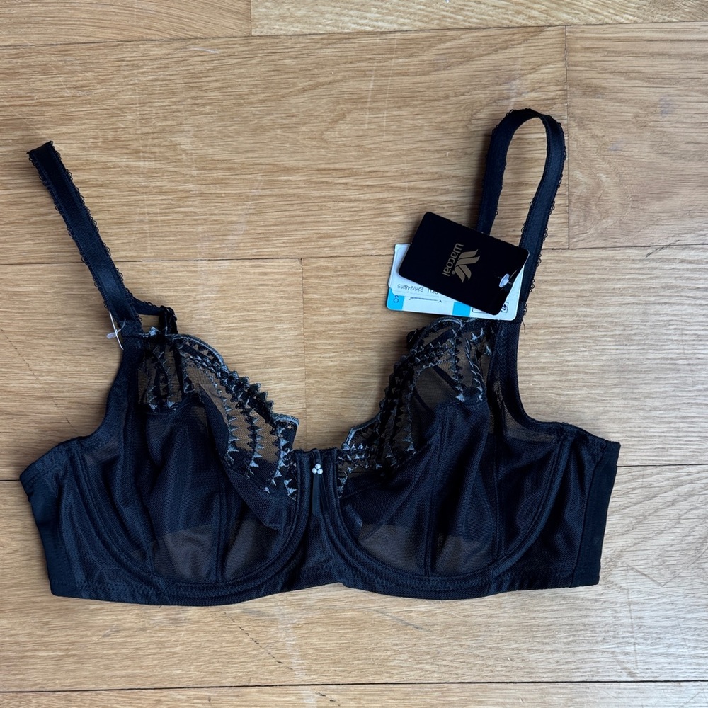 Chic Black Sheer Lace Bra 34C